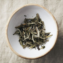 Load image into Gallery viewer, Emperor&#39;s Peak White Tea

